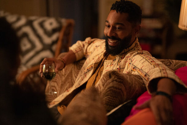 Who does Khalil end up with in Survival of the Thickest?
