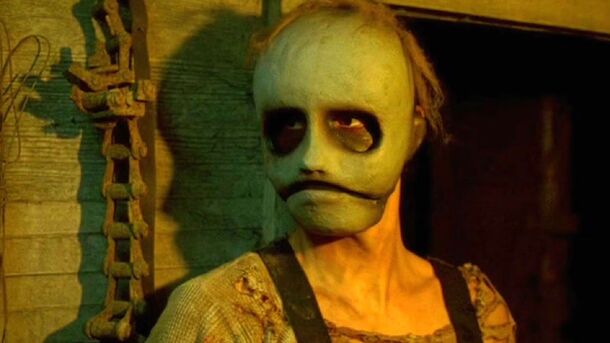 Behind the Mask: Long-Awaited Sequel Reunites Original Cast After 20 Years