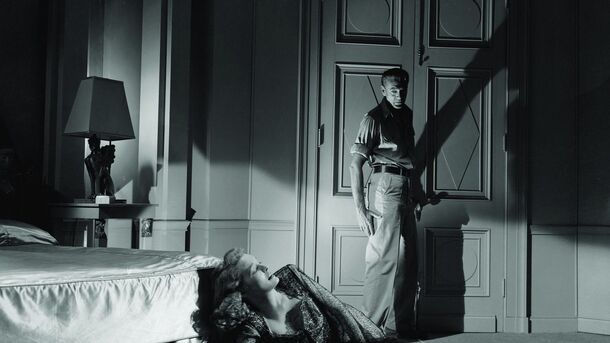 Zack Snyder has sold his Fountainhead series twice — both buyers backed out within a week