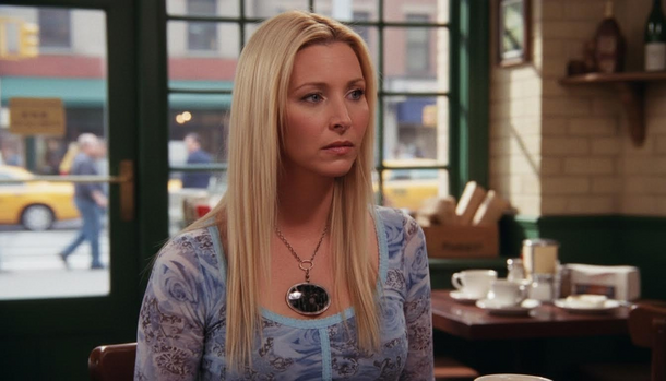 Friends Star Lisa Kudrow Reveals a Surprising New Take on Ross and Rachel