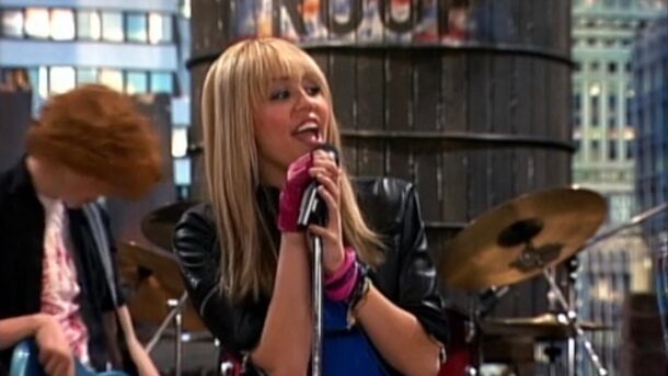 Miley Cyrus sang Jolene where Dolly Parton once outed her as Hannah Montana