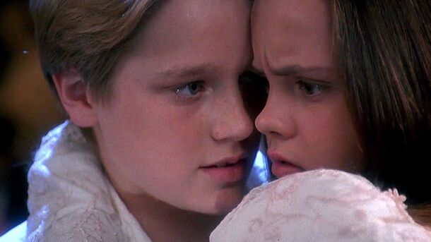 Someone else voiced the ghost in Casper — Devon Sawa is the one still stuck with it