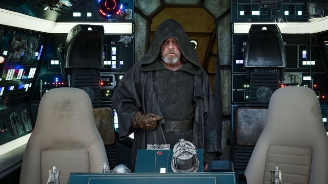 Mark Hamill Just Opened the Door to a Gay Luke Skywalker