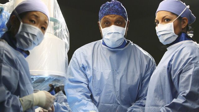 Grey's Anatomy season 23 is about a hospital squeezed for money — and so is the show