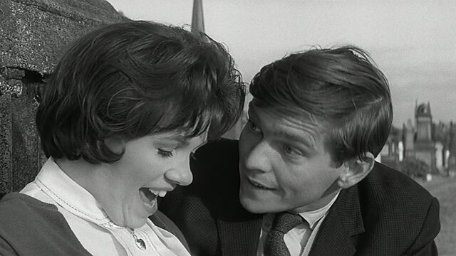 Billy Liar ending explained: why he gets off the London train for milk and lets Liz leave without him
