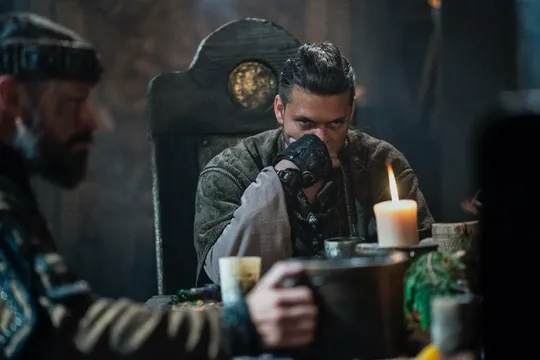 What happens at the end of Vikings? Ragnar's sons meet wildly different fates