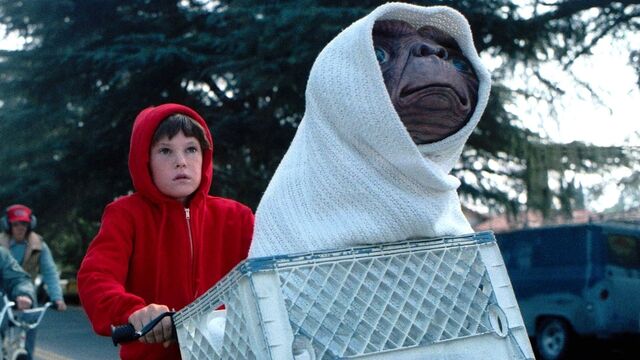 Steven Spielberg just settled it: did Elliott and E.T. ever reunite?