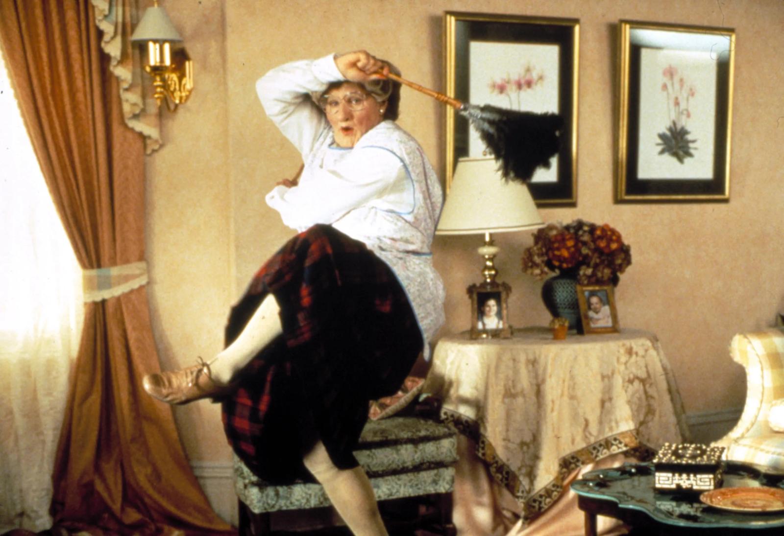 Mrs. Doubtfire's ending almost went the other way — until Robin Williams said no - image 1