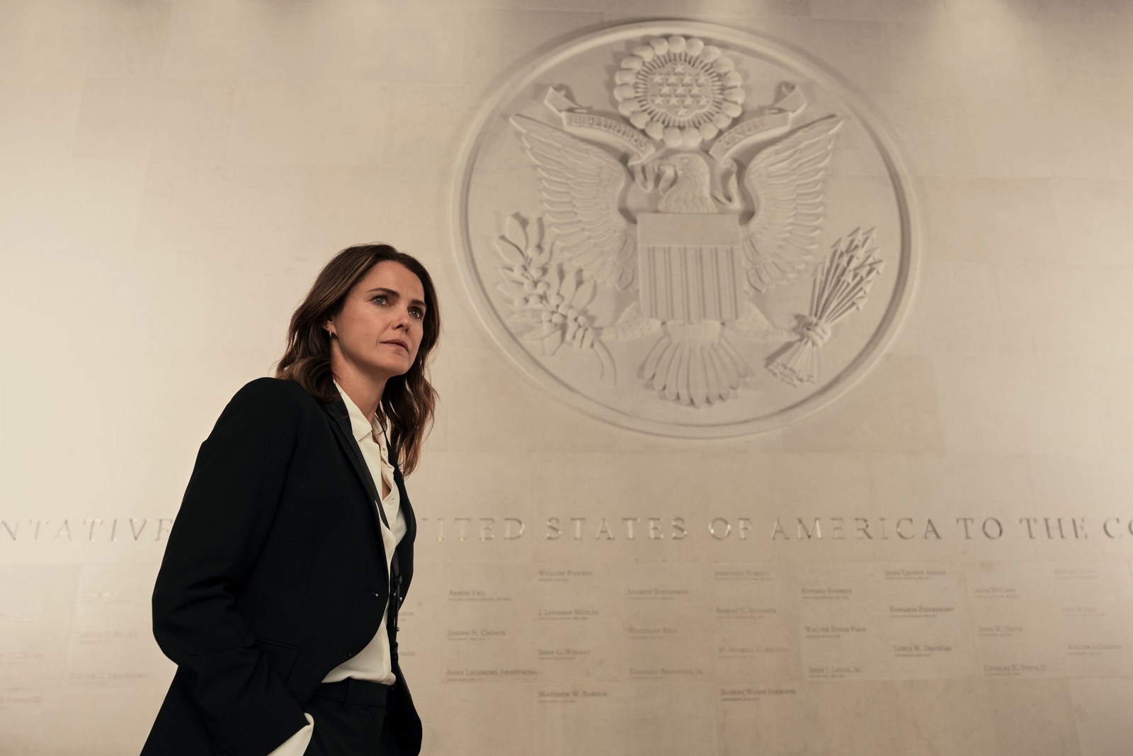 Matthew Rhys thanked everyone at the Emmys except Keri Russell — and it was her idea - image 1