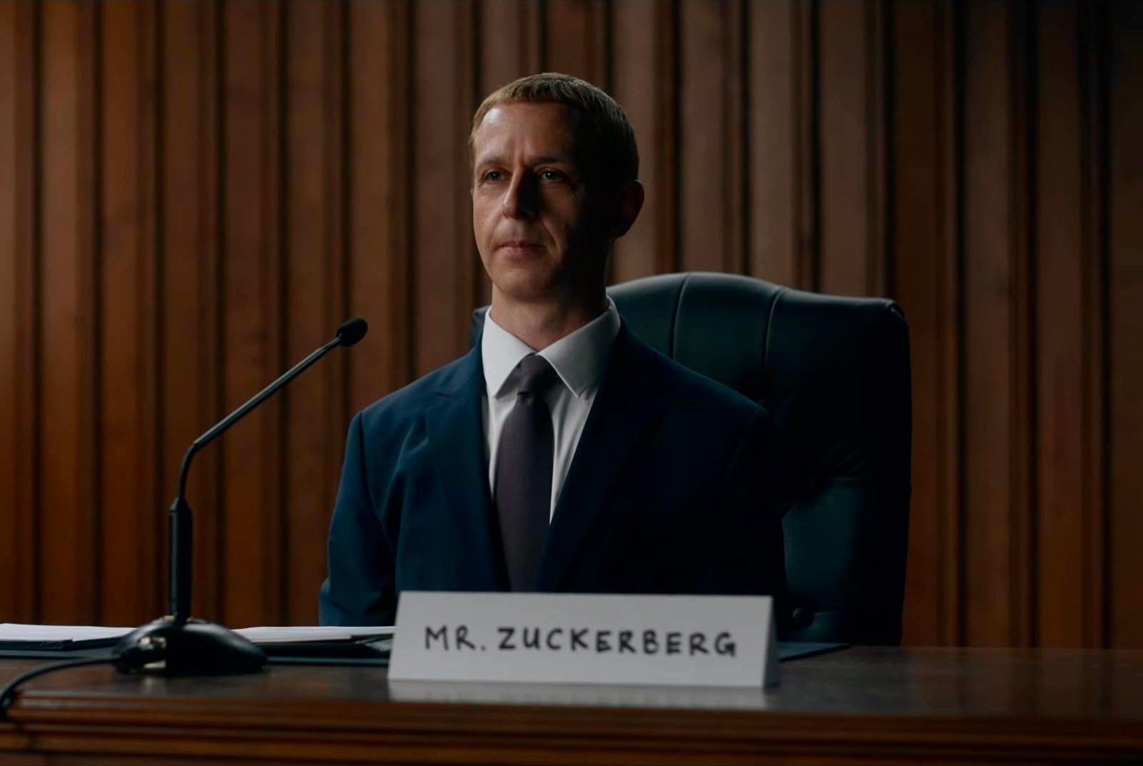 Jesse Eisenberg hasn't seen the Social Network sequel — he left Jeremy Strong the Zuckerberg press tour - image 1