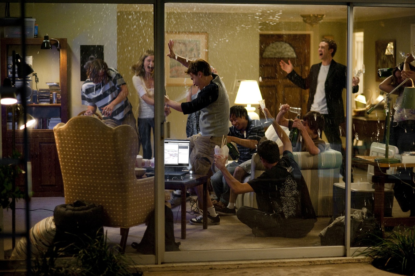 Jeremy Strong emailed Mark Zuckerberg without telling Sorkin — and never dropped the voice on set - image 1